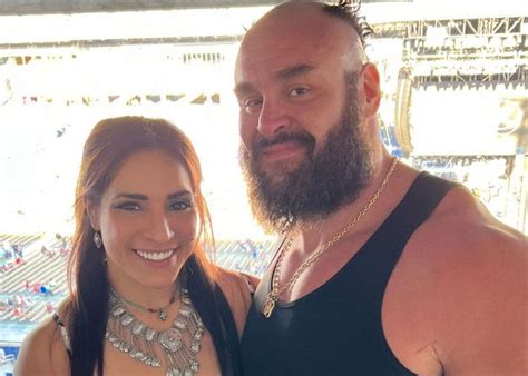 raquel rodriguez real height|Raquel Rodriguez WWE (Braun Strowmans girlfriend。